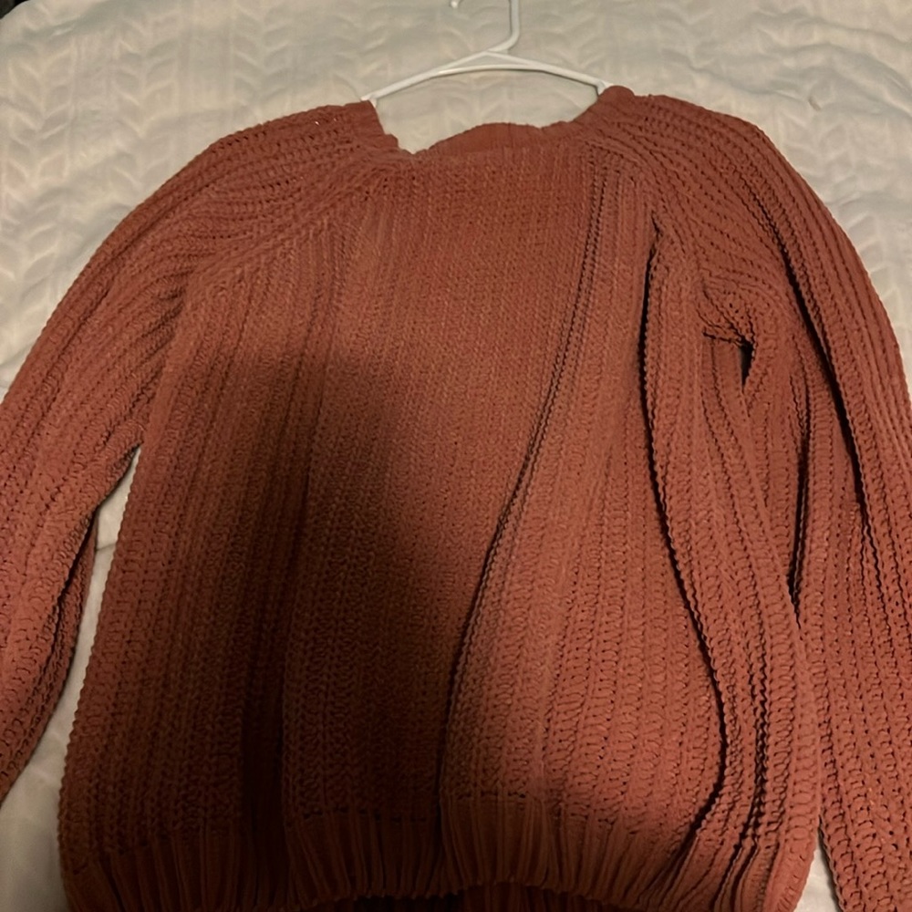 pink sweater